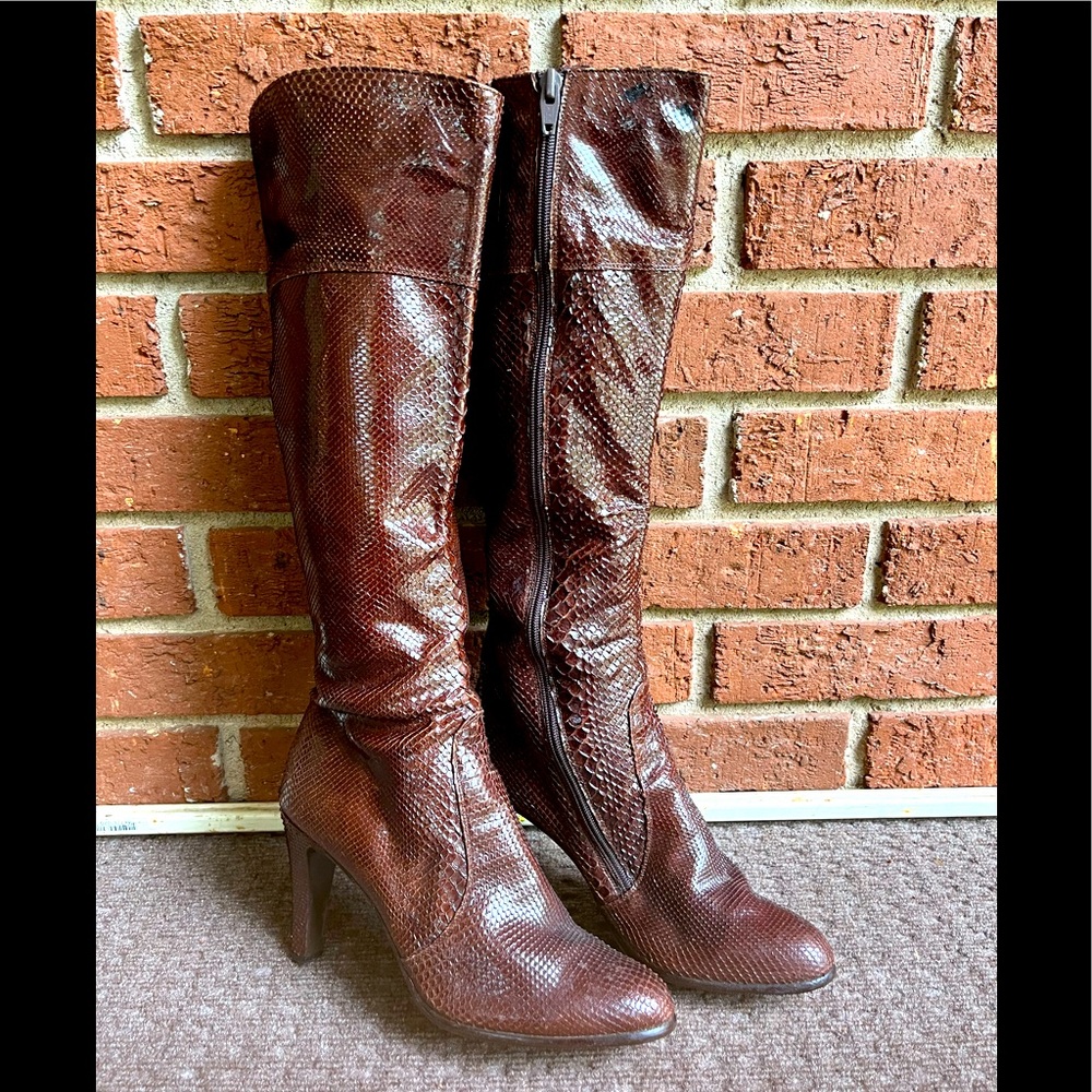 ROSINA FERRAGAMO SCHIAVONE vintage boots snake skin size 7 But Fit Like Size 6!
